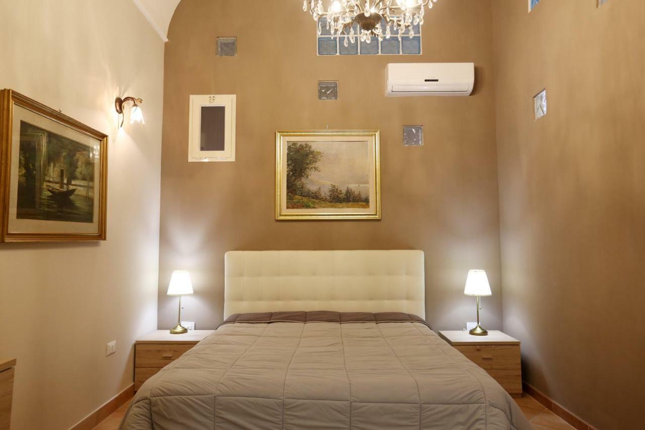Ma Maison Caserta Luaran gambar