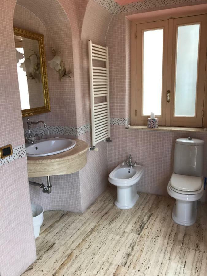Ma Maison Caserta Luaran gambar