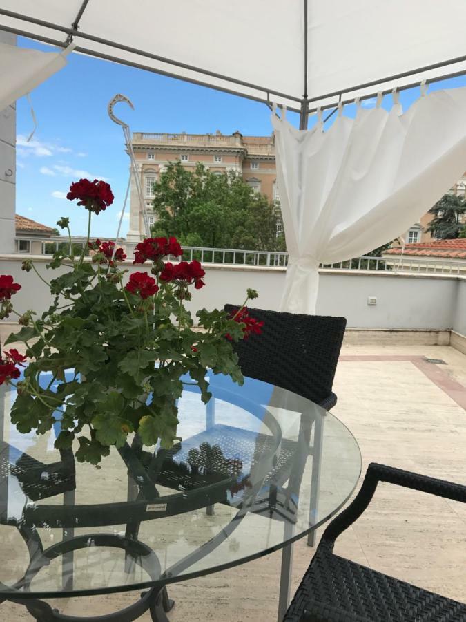 Ma Maison Caserta Luaran gambar