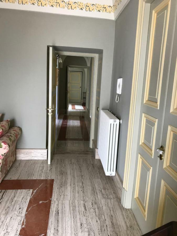 Ma Maison Caserta Luaran gambar