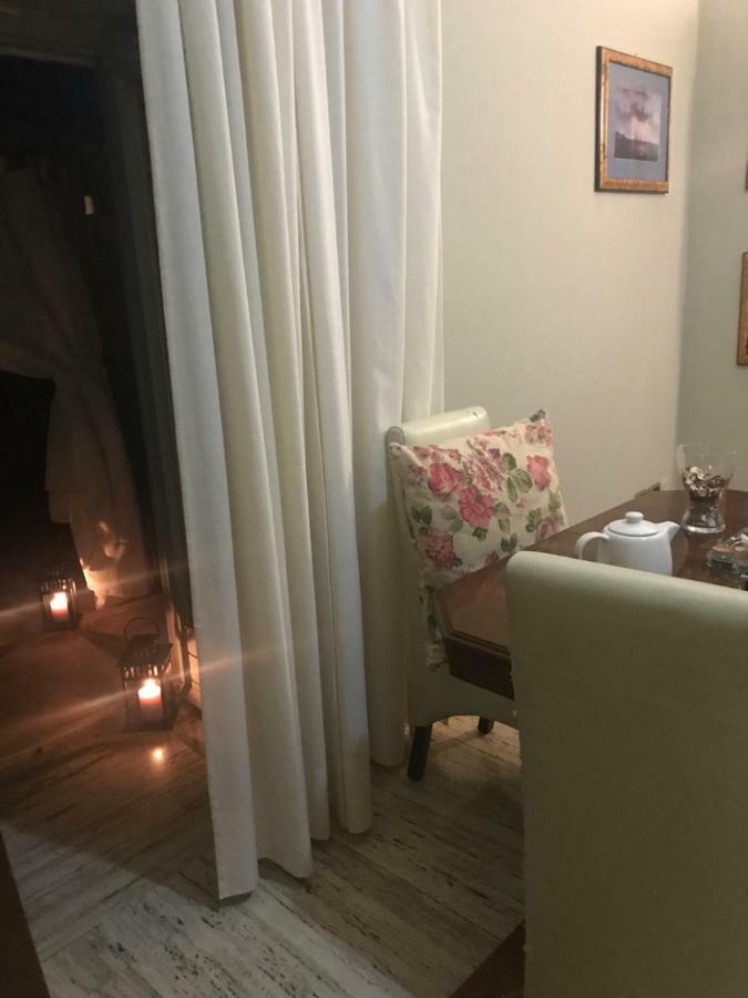 Ma Maison Caserta Luaran gambar