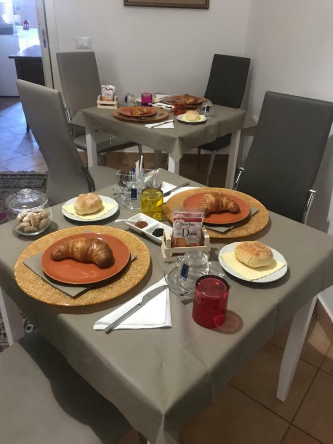 Ma Maison Caserta Luaran gambar