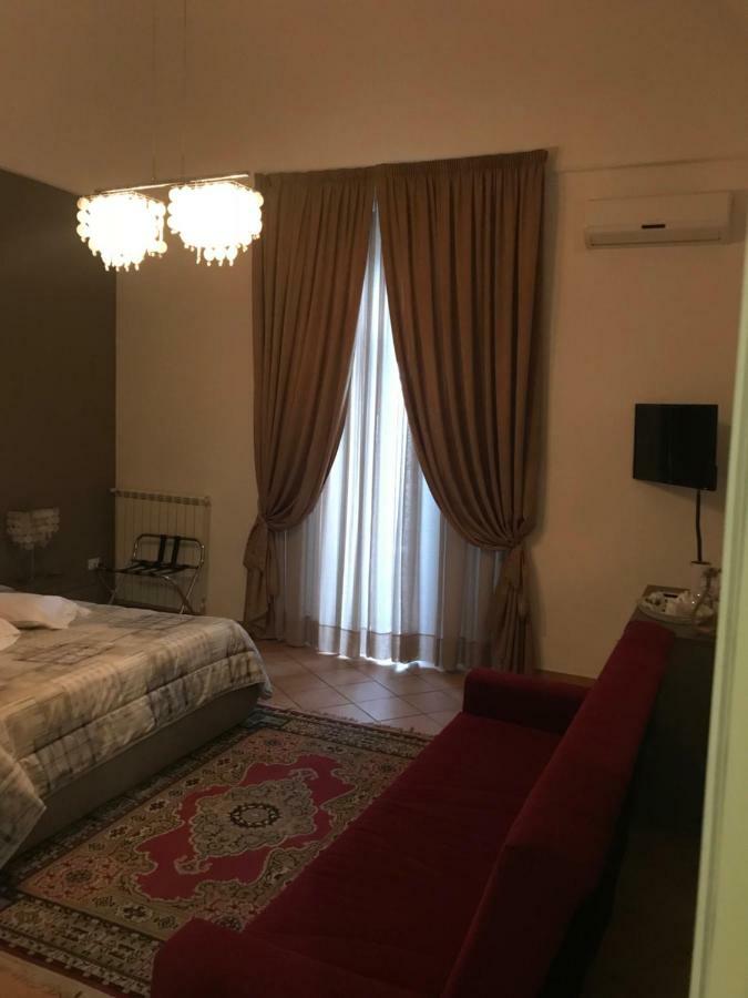 Ma Maison Caserta Luaran gambar